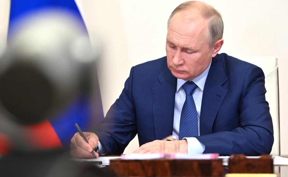 "Путин боится ответственности": россияне винят Кремль в "новом локдауне"