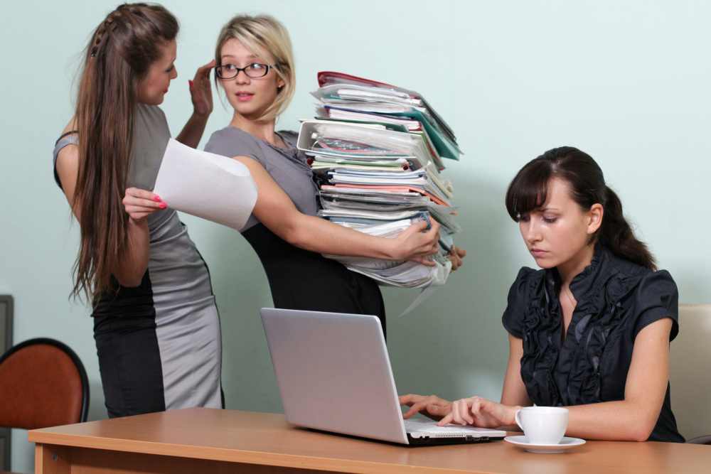 Женщины конфликтуют из-за кондиционеров в офисе чаще, чем мужчины