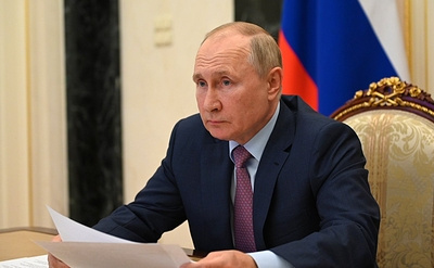 "Чем больше говорит, тем больше отвращает": россияне ответили Путину на слова о "рабочем классе"