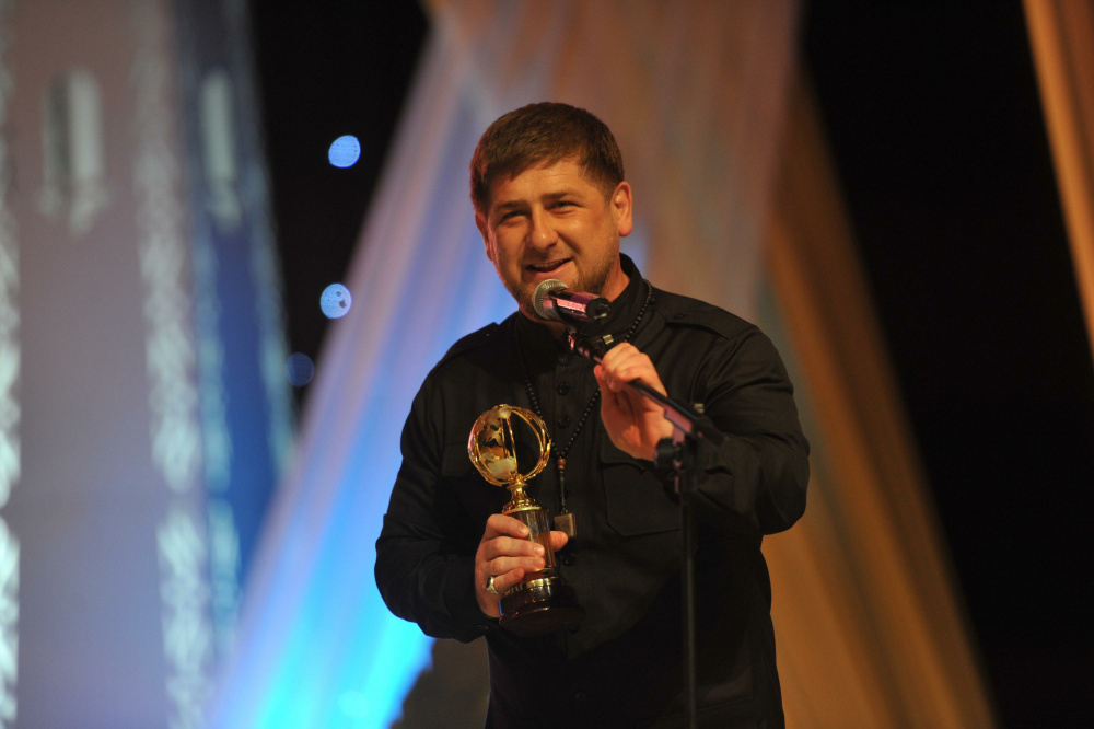 Рамзана Кадырова наградили репортерской премией за активное освещение событий в регионе