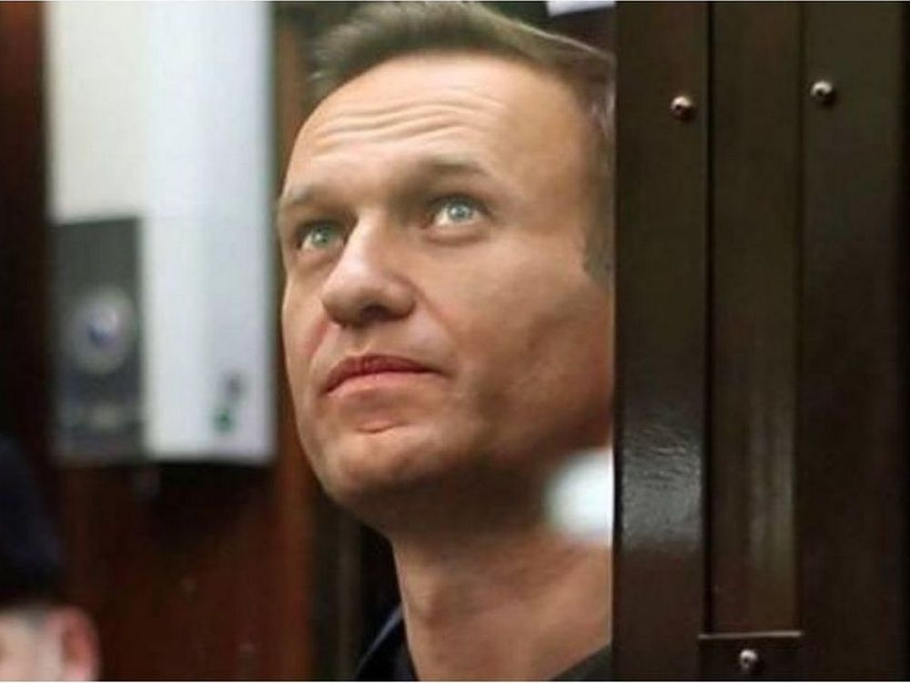 «Это устраивает психологически нездоровый человек, зацикленный на сексуальных ориентациях»: Навальный о фильме «Дождя*»