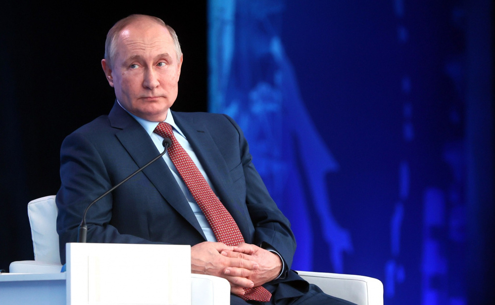 «А Путина не гнетут бедность, пенсионная реформа, обнуление и оптимизированная медицина?»