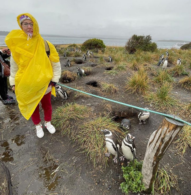 «Пингвины – это разжиревшие чайки». Ксения Собчак вышла из зоны комфорта и написала пост о своих приключениях