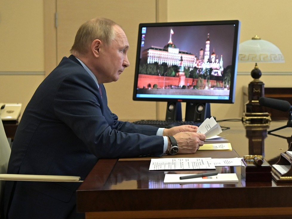 «Политической гениальностью здесь точно не пахнет»: Политолог о действиях Путина