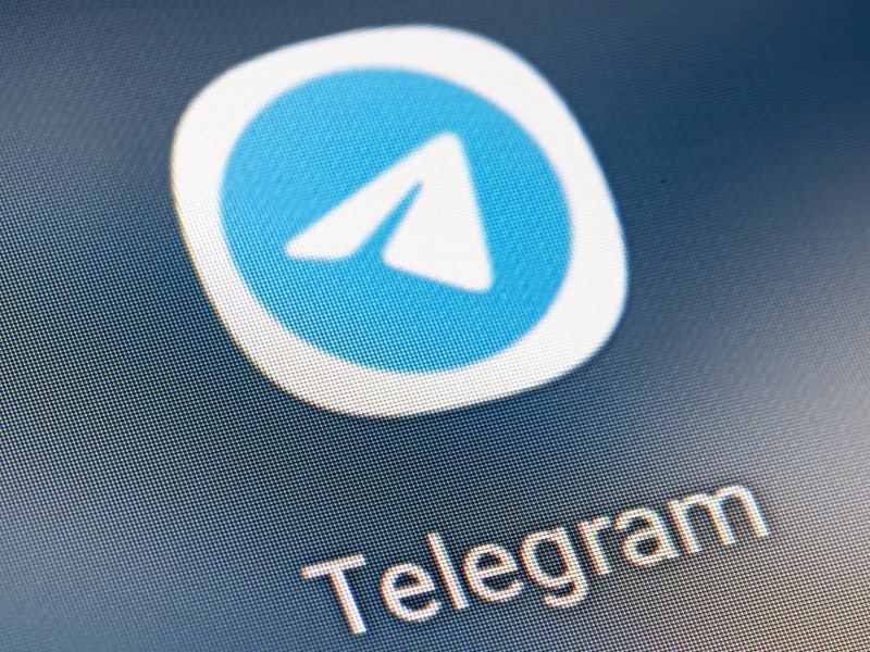 Роскомнадзор потребовал удалить в Telegram ботов, предлагающих информацию о военнослужащих РФ