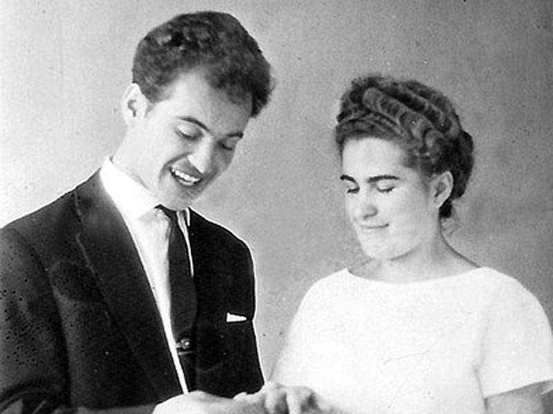Женя и Наташа сыграли свадьбу в Кишеневе в 1962 году