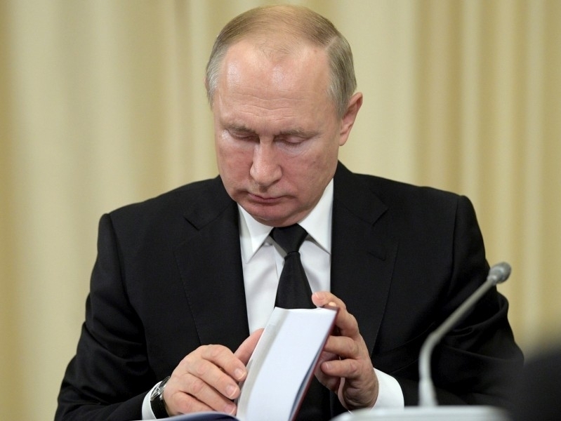 Путин в феврале объявит об отставке? Скурлатов поделился сенсационным инсайдом