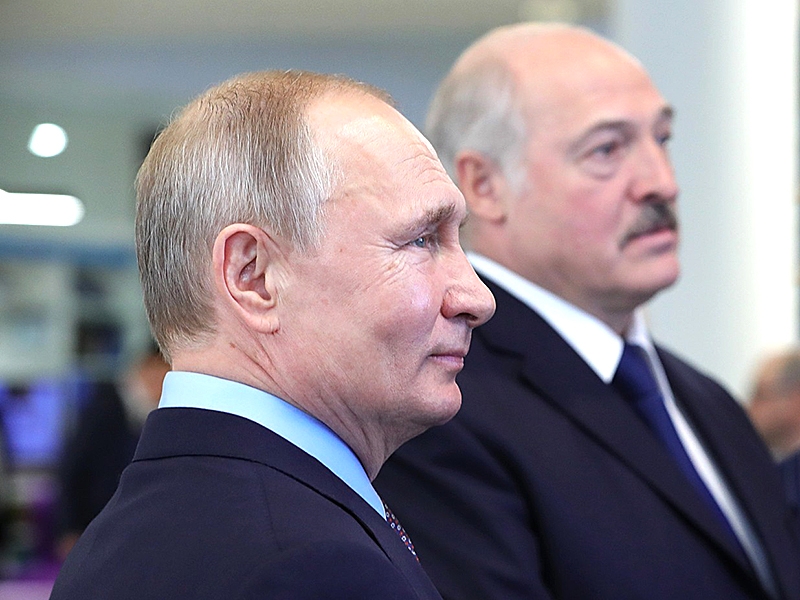 "Владимир Владимирович, давайте по-хорошему": Делягин зачитал обращение Лукашенко к Путину в Москве 